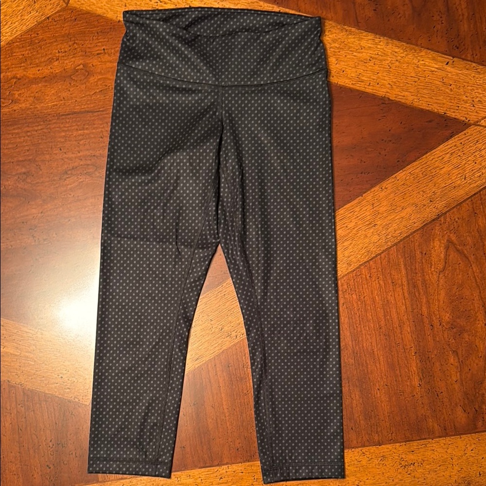 LuLulemon Black Polka Dot Leggings